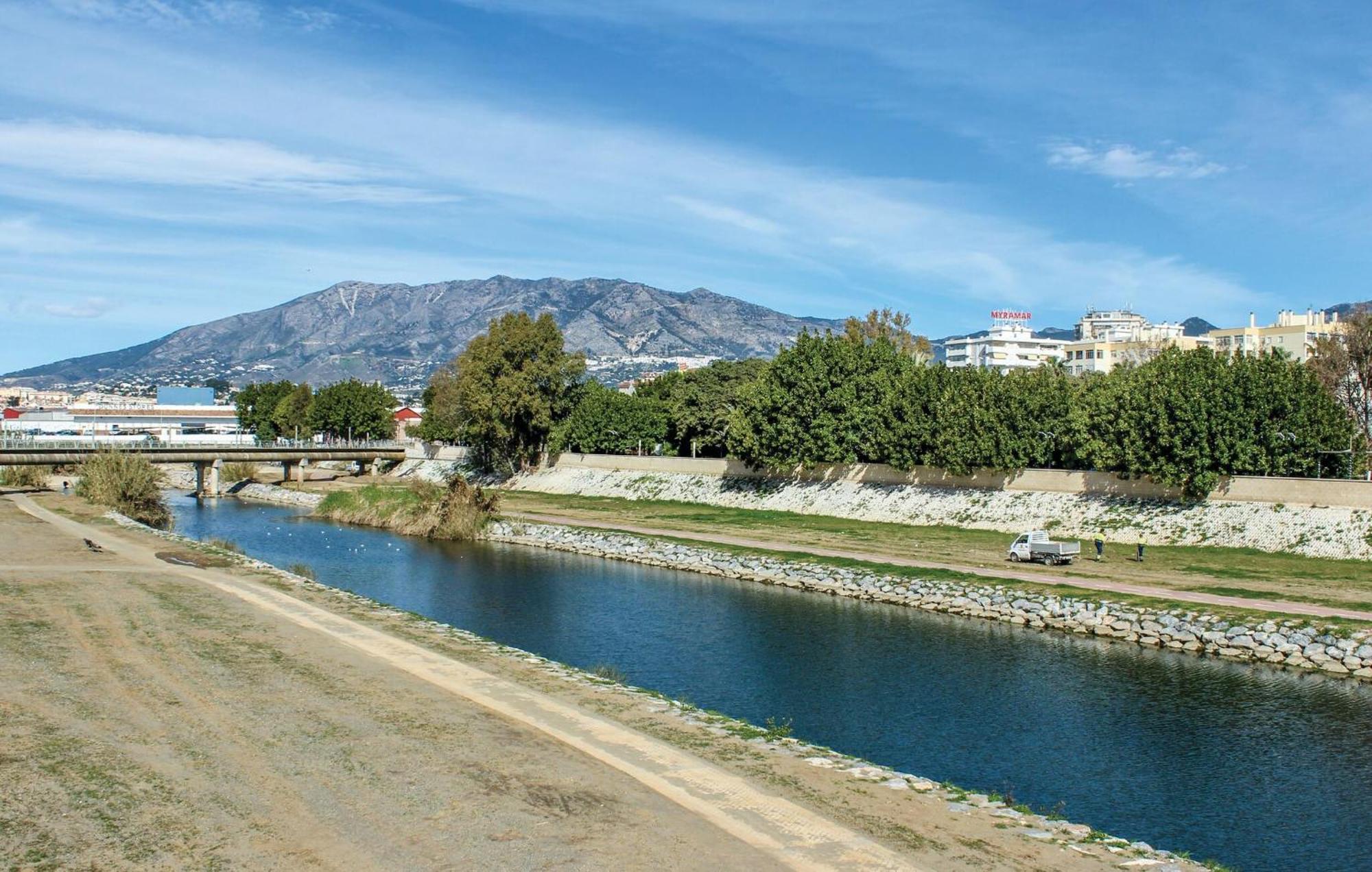 Nice Apartment In Mijas Costa With Kitchen 丰希罗拉 外观 照片